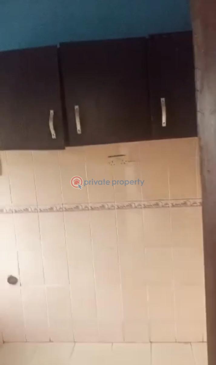 3 bedroom Block Of Flats For Rent Pedro Road Shomolu Lagos - 4