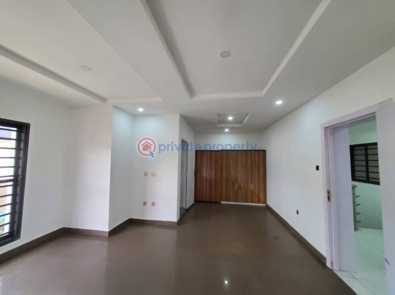 3 bedroom Block Of Flats For Rent Off Stadium Surulere Lagos - 12