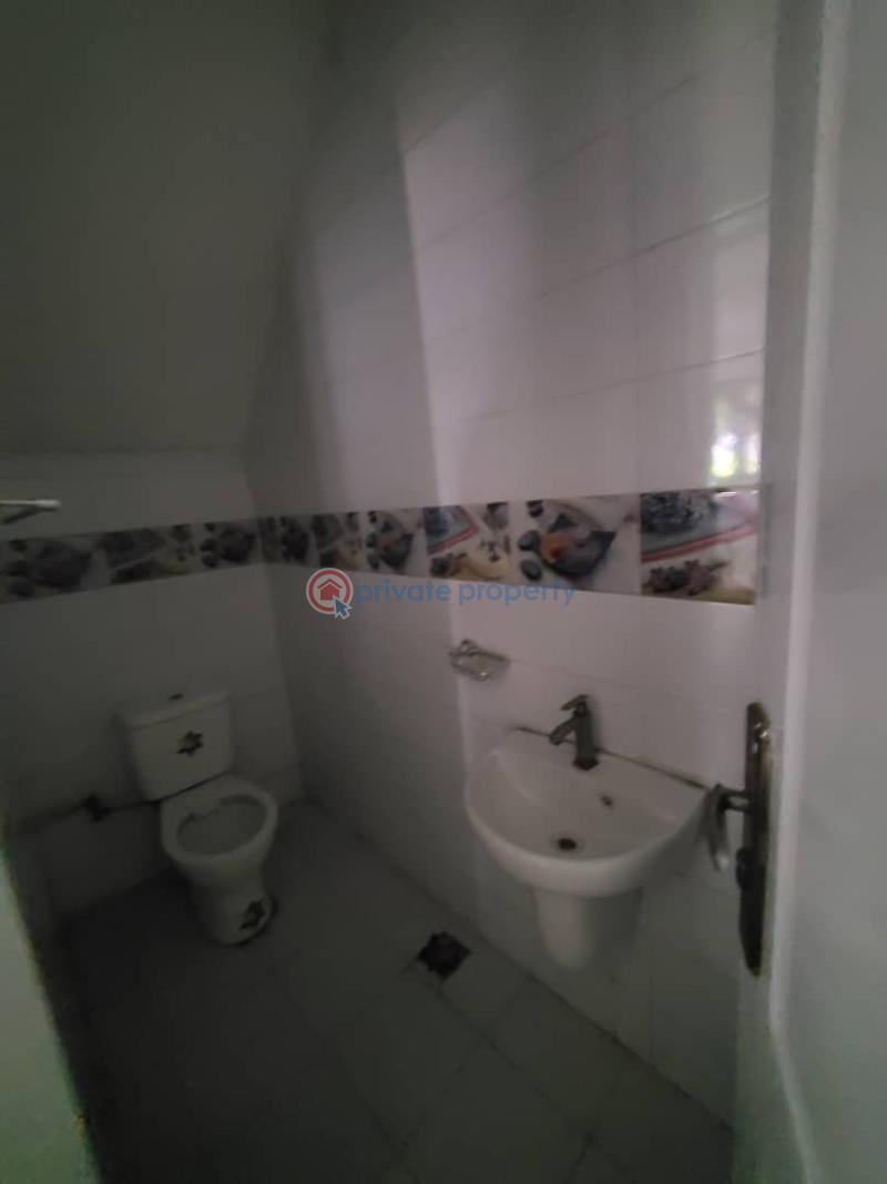 3 bedroom Block Of Flats For Rent Off Stadium Surulere Lagos - 9