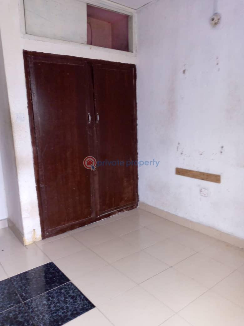 3 bedroom Flat & Apartment For Rent Oyadiron Axis Sabo Yaba Lagos - 2