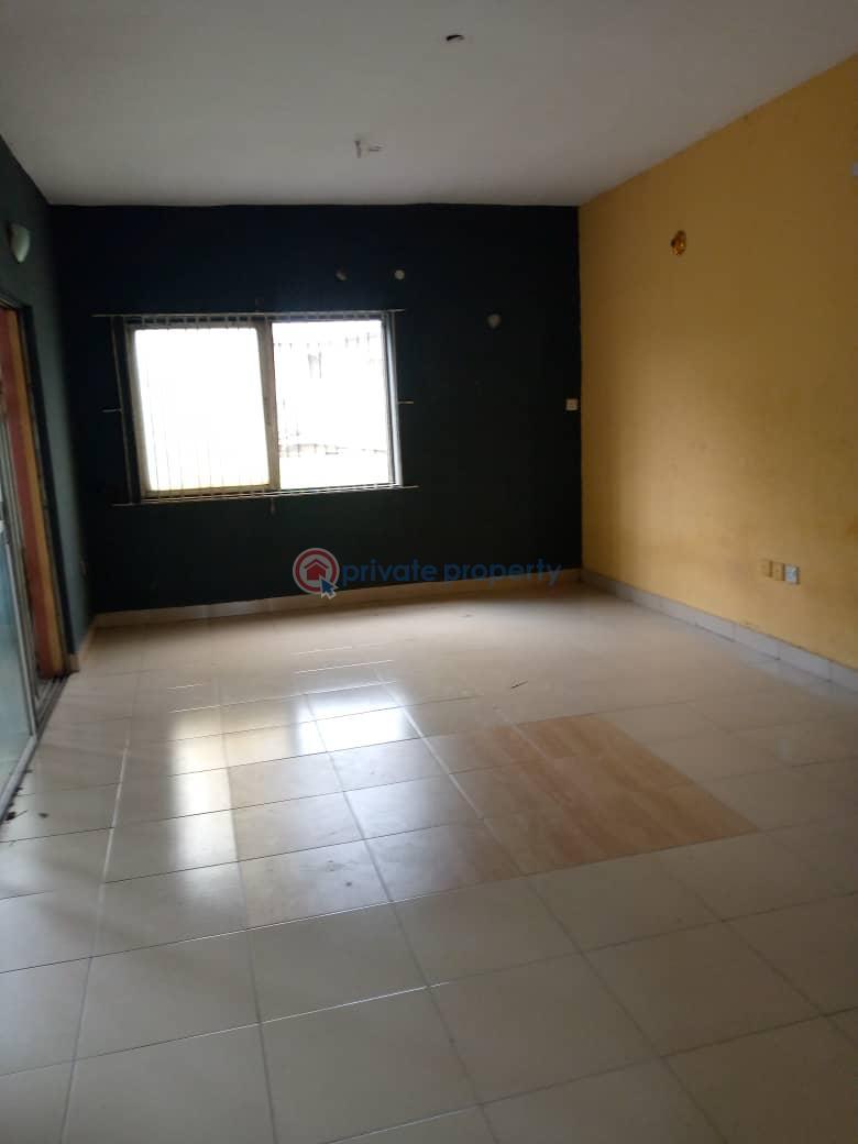 3 bedroom Flat & Apartment For Rent Oyadiron Axis Sabo Yaba Lagos - 0