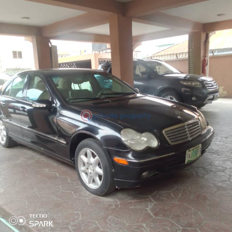 3 bedroom Flat & Apartment For Rent Off Akinwunmi Street, Alagomeji Yaba Lagos - 7