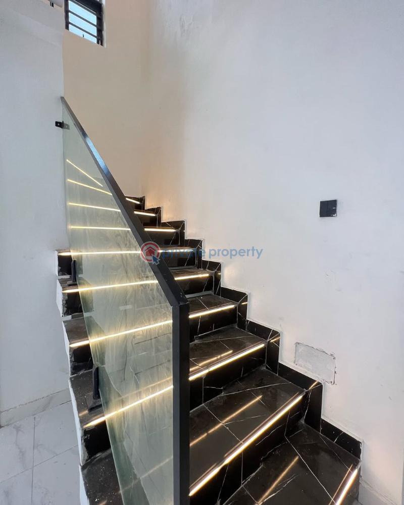 4 bedroom Detached Duplex For Sale Idado Lekki Lagos - 4