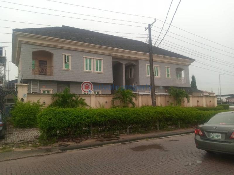 For rent 5 bedroom House New Market Oniru Victoria Island Lagos (PID