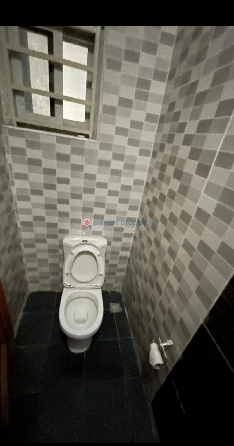 4 bedroom Flat & Apartment For Sale Chisco Bustop By House On The Rock Church Lekki Lagos - 15