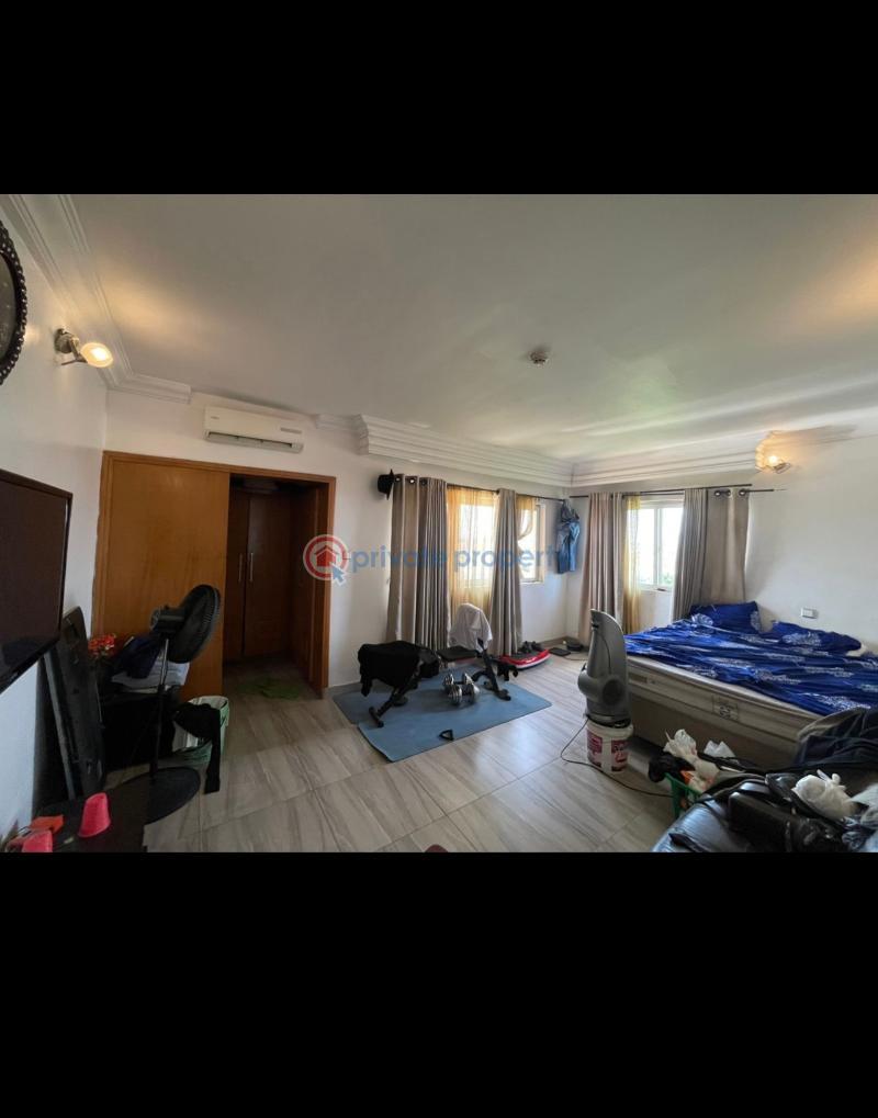 4 bedroom Flat & Apartment For Sale Chisco Bustop By House On The Rock Church Lekki Lagos - 1