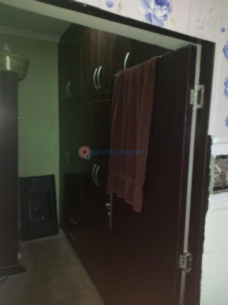 4 bedroom House For Sale At Ajiboye Area Apata Ibadan Ibadan Oyo - 3