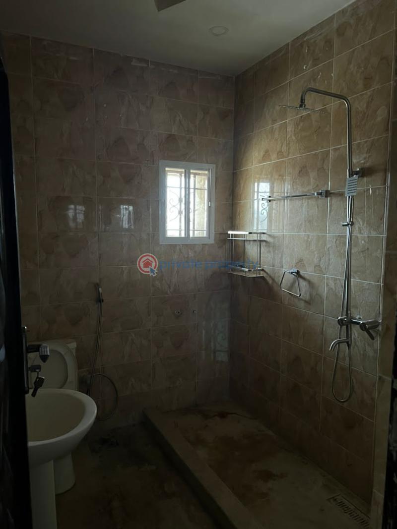 4 bedroom House For Rent Behind Budget Friendly Restaurant Area Abuja