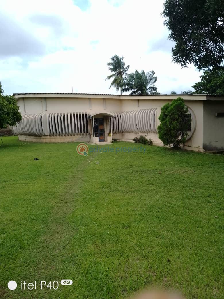 For sale 4 bedroom Detached Bungalow Felele Challenge Ibadan Oyo (PID 0PBRDX) Private