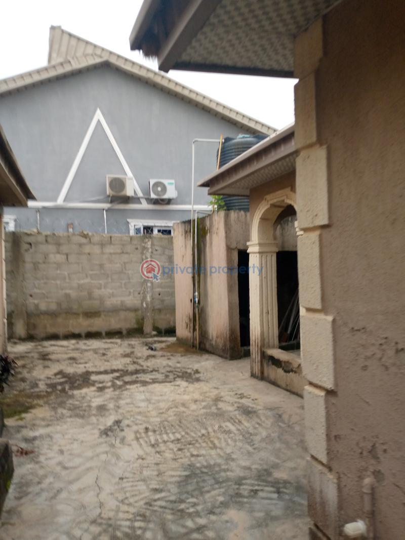 4 bedroom House For Sale Back Of Federal Housing Estate Igbogbo Ikorodu Lagos - 6