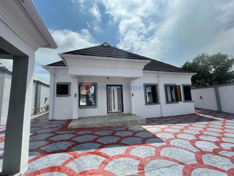 4 bedroom Bungalow For Sale Akobo Opposite Carlton Gate Estate Akobo Ibadan Oyo - 3