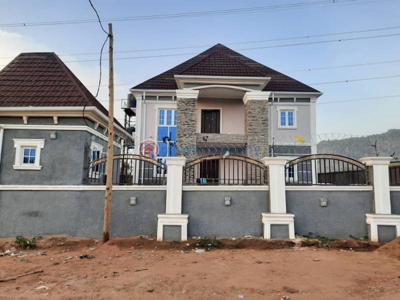 4 bedroom Detached Duplex For Sale Neighbourhood Abuja Phase 2  - 2