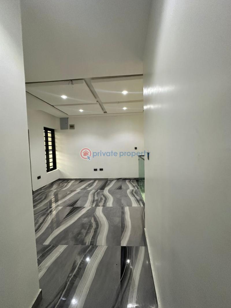 4 bedroom Detached Duplex For Sale Location Ikolaba, Agodi Gra, Ibadan Ibadan Oyo - 2