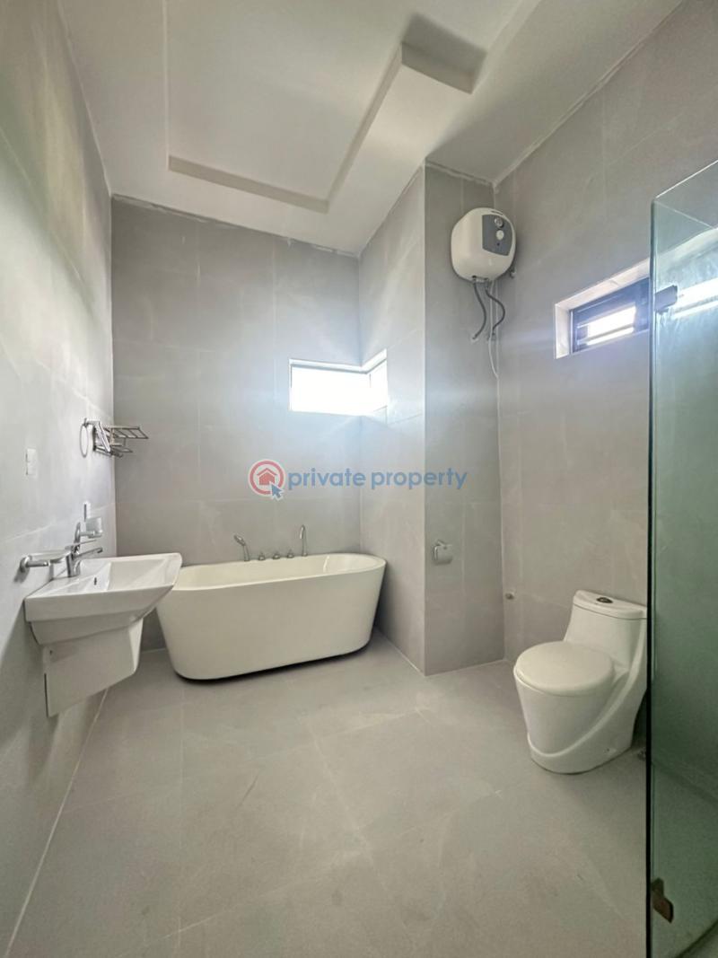 4 bedroom Detached Duplex For Sale Chevron Drive Lekki Lagos - 1