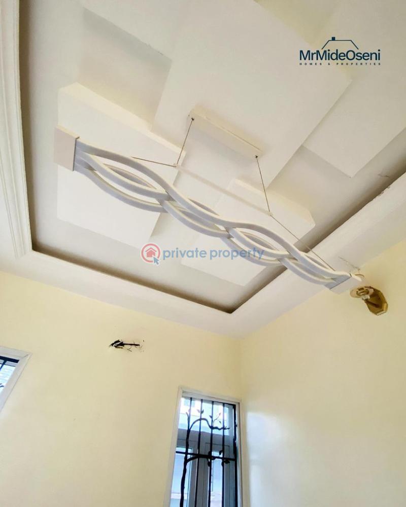 4 bedroom Detached Duplex For Sale Carlton Gate Estate Akobo Ibadan Oyo - 4