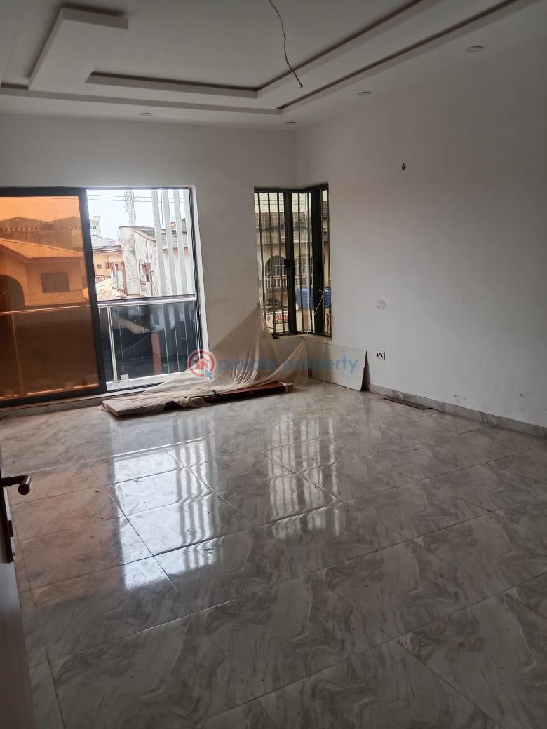 4 bedroom Detached Duplex For Sale College Road Ogba GRA Lagos - 2