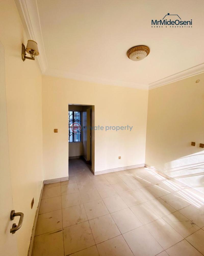 4 bedroom Detached Duplex For Sale Carlton Gate Estate Akobo Ibadan Oyo - 5