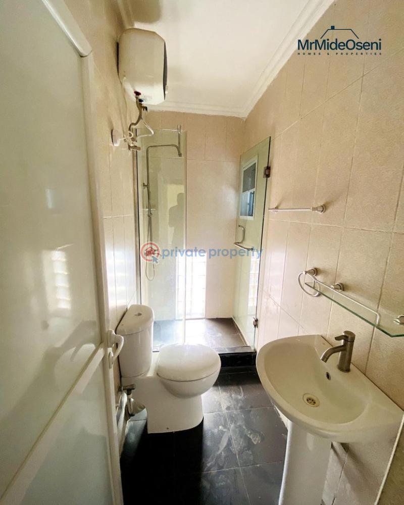 4 bedroom Detached Duplex For Sale Carlton Gate Estate Akobo Ibadan Oyo - 7