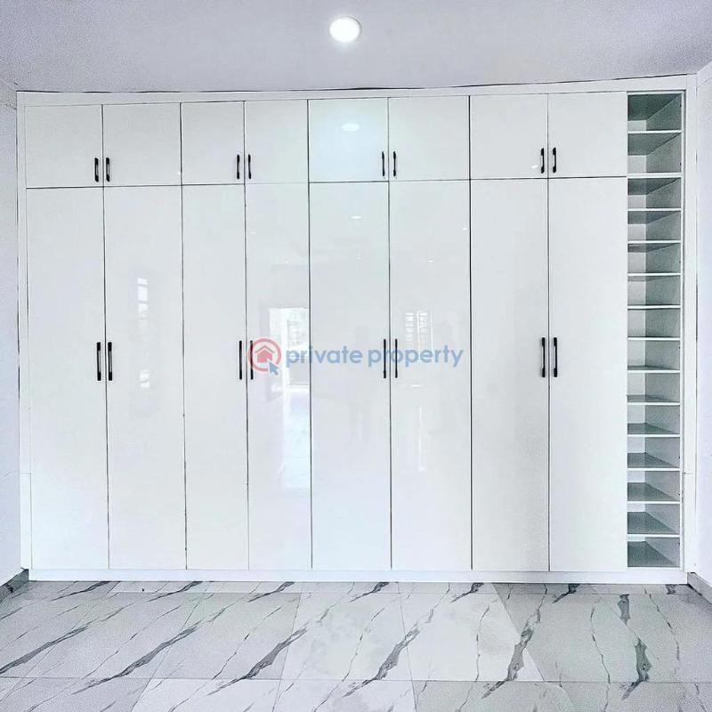 4 bedroom Detached Duplex For Sale Ologolo Estate Ologolo Lekki Lagos - 2