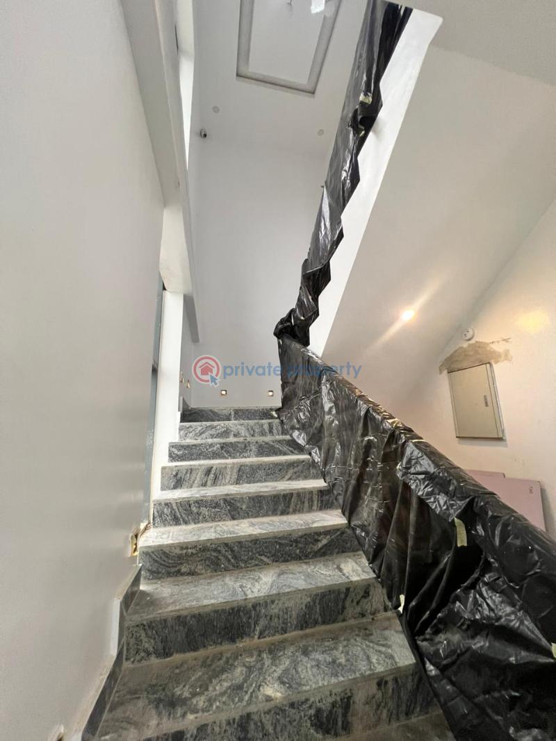 4 bedroom Detached Duplex For Sale Kolapo Ishola Gra Akobo Ibadan Oyo - 12