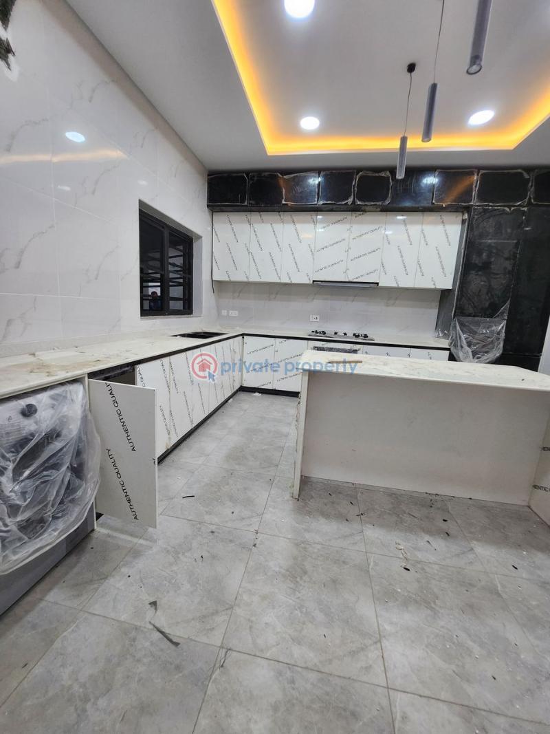 4 bedroom House For Sale Kolapo Ishola Gra Akobo Ibadan Oyo - 1