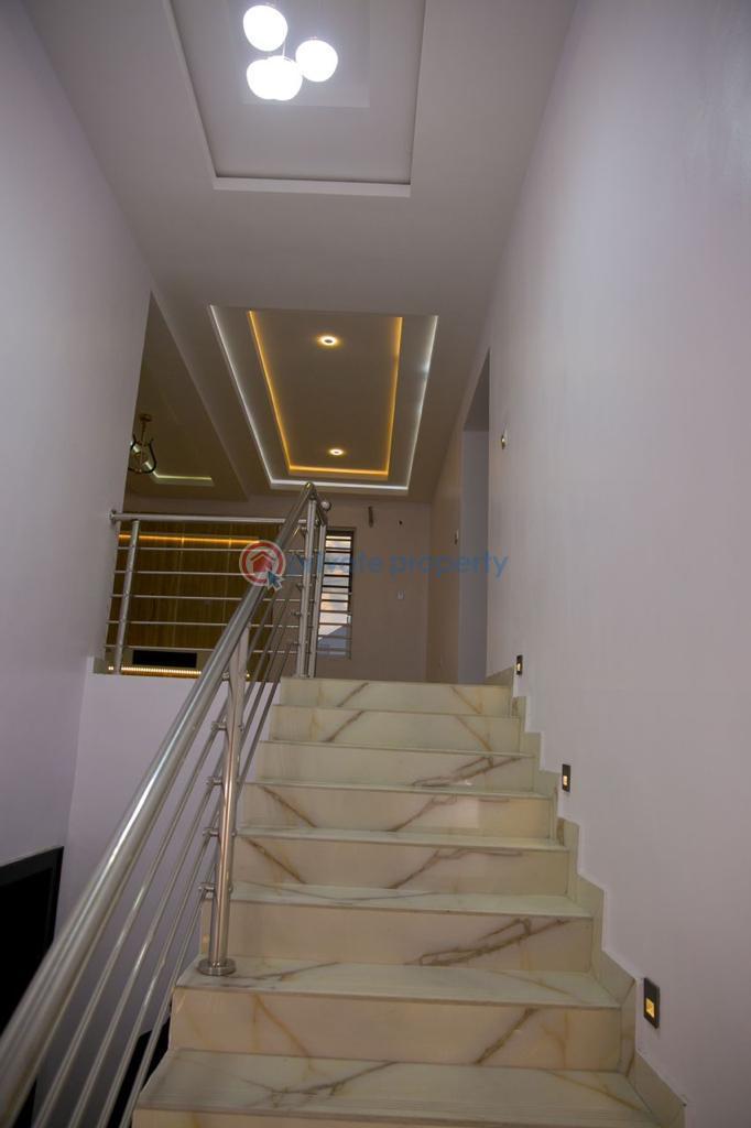 4 bedroom Detached Duplex For Sale Larry Estate Oluyole Estate Ibadan Oyo - 1