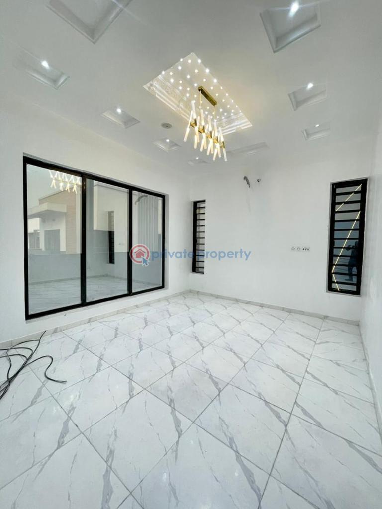4 bedroom House For Sale Orchid Road Lekki Lagos - 3
