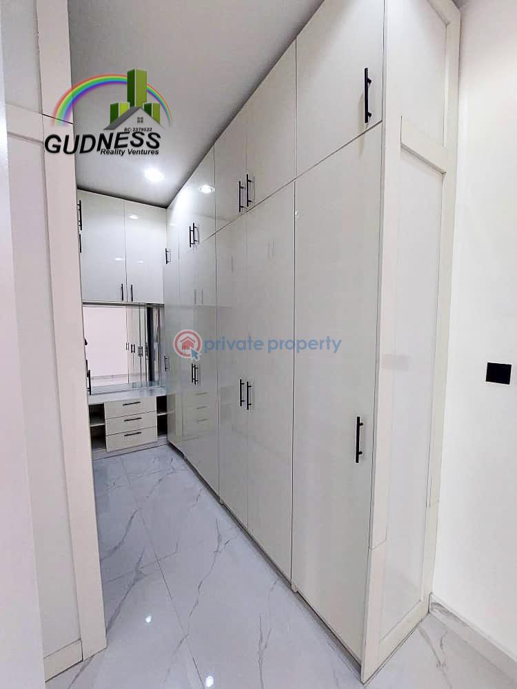 4 bedroom Detached Duplex For Sale Lekki Phase 1 Ikota Lekki Lagos - 3