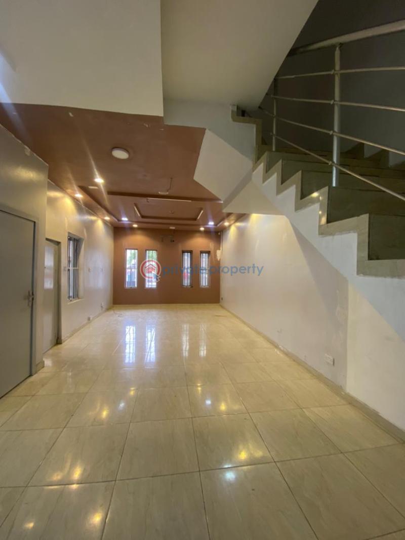 4 bedroom Semi detached Duplex For Rent Chevron Toll Gate Lekki Lekki Phase 2 Lagos - 4