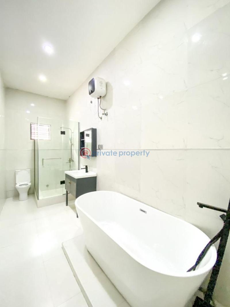 4 bedroom Semi detached Duplex For Sale Chevron Lekki Lekki Phase 2 Lagos - 3