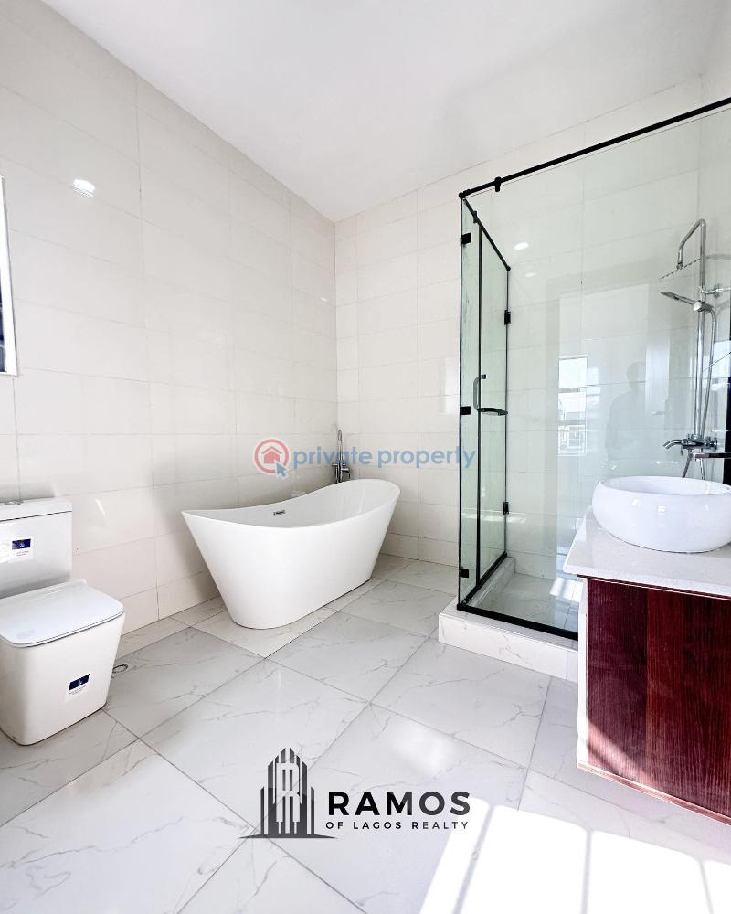 4 bedroom House For Sale Lekki Lagos - 1