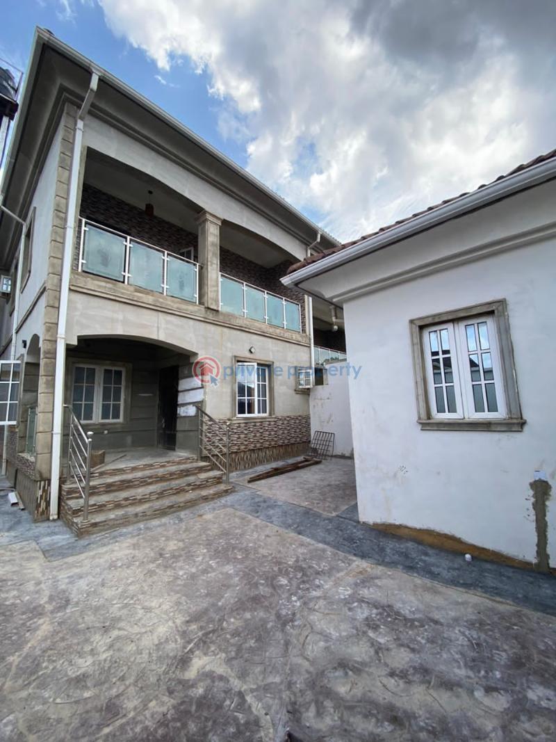 House For Rent At Kolapo Ishola .gra Beekay Ibadan Oyo - 1