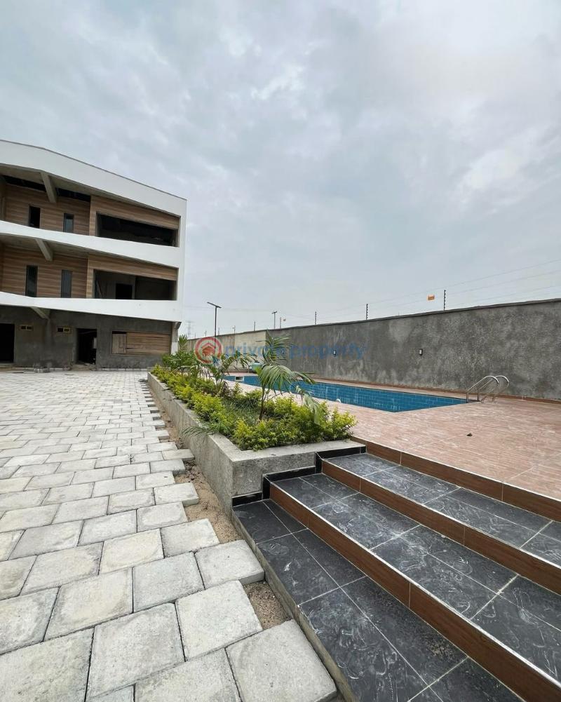 4 bedroom Detached Duplex For Sale Along Lekki Expressway Lagos - 10