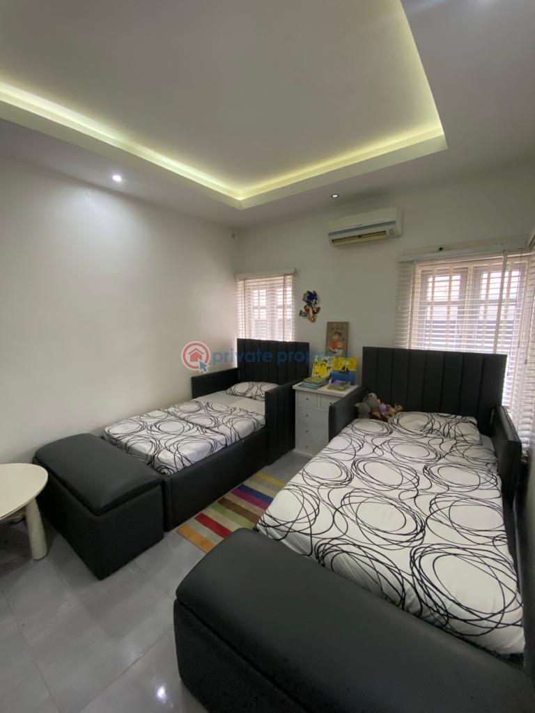 4 bedroom House For Rent Lekki Lagos - 1
