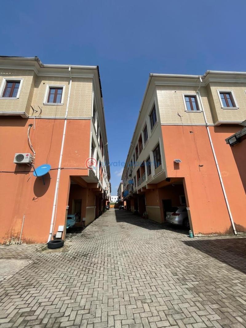 4 bedroom Terraced Duplex For Rent Lekki Lagos - 0