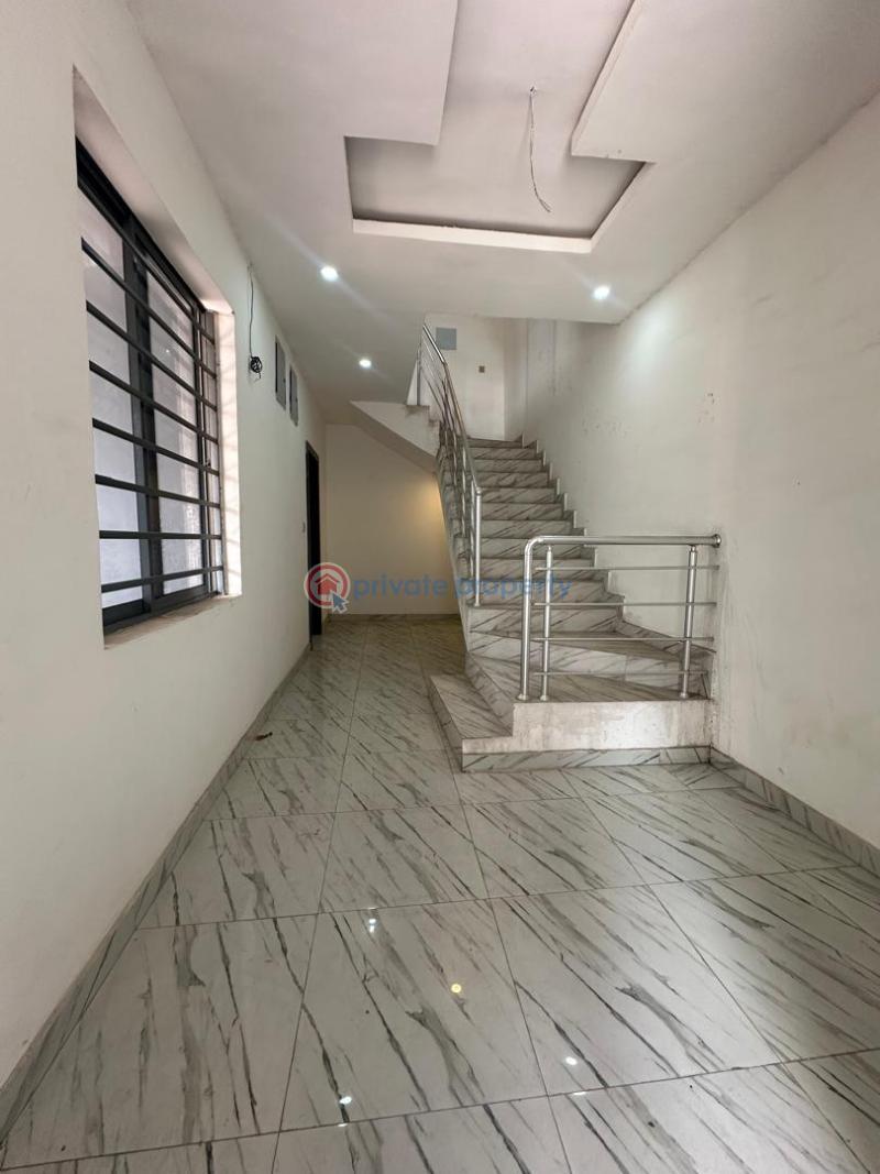 4 bedroom Terraced Duplex For Sale Along Lekki Expressway Lagos - 2
