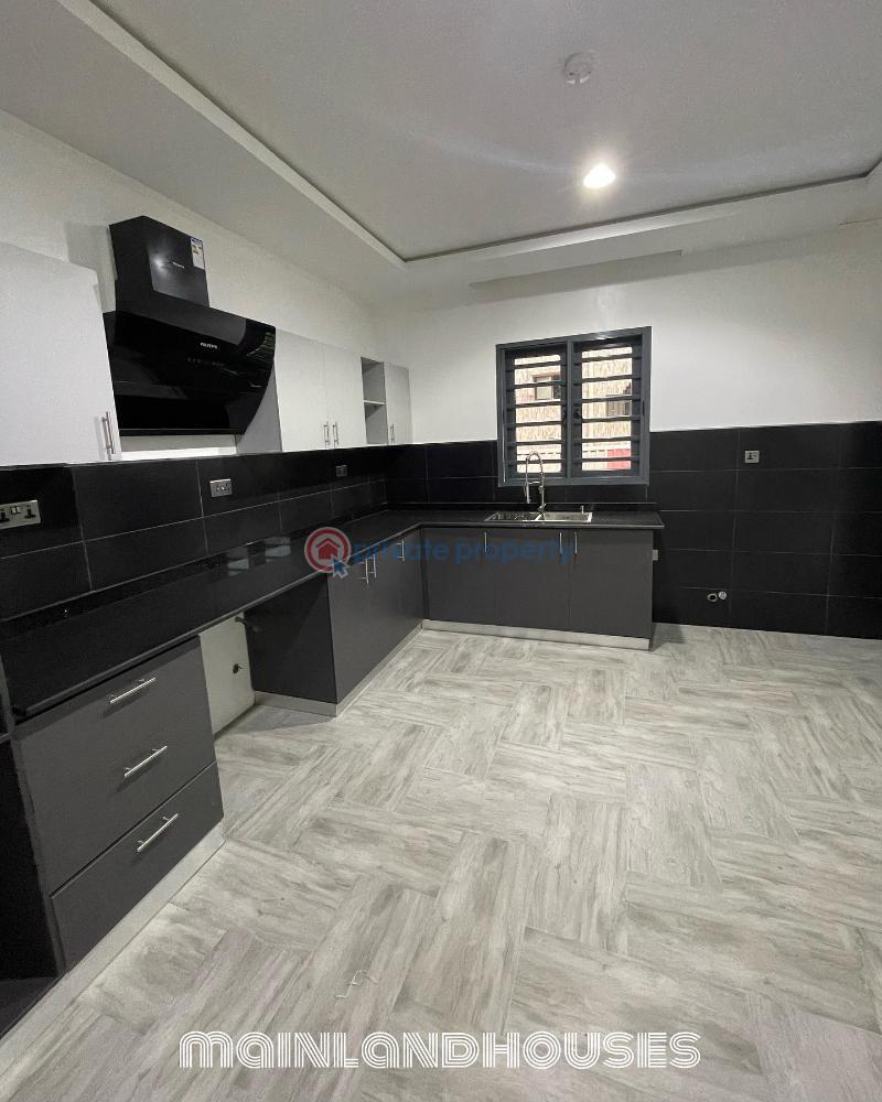 4 bedroom House For Sale Ojota Lagos - 5