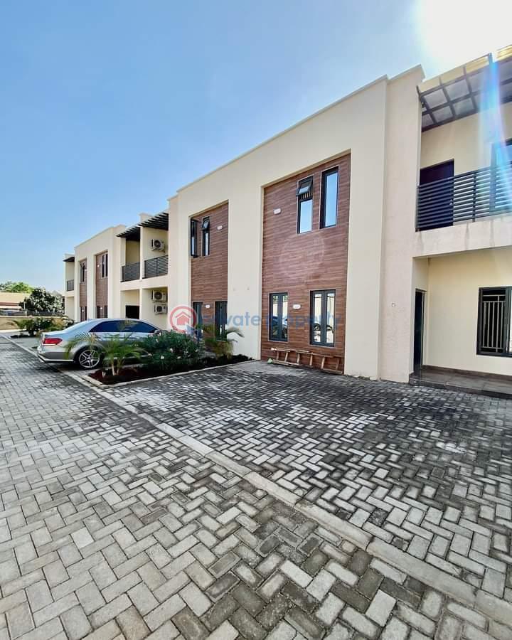 4 bedroom Duplex For Sale Kado Abuja Phase 2  - 2