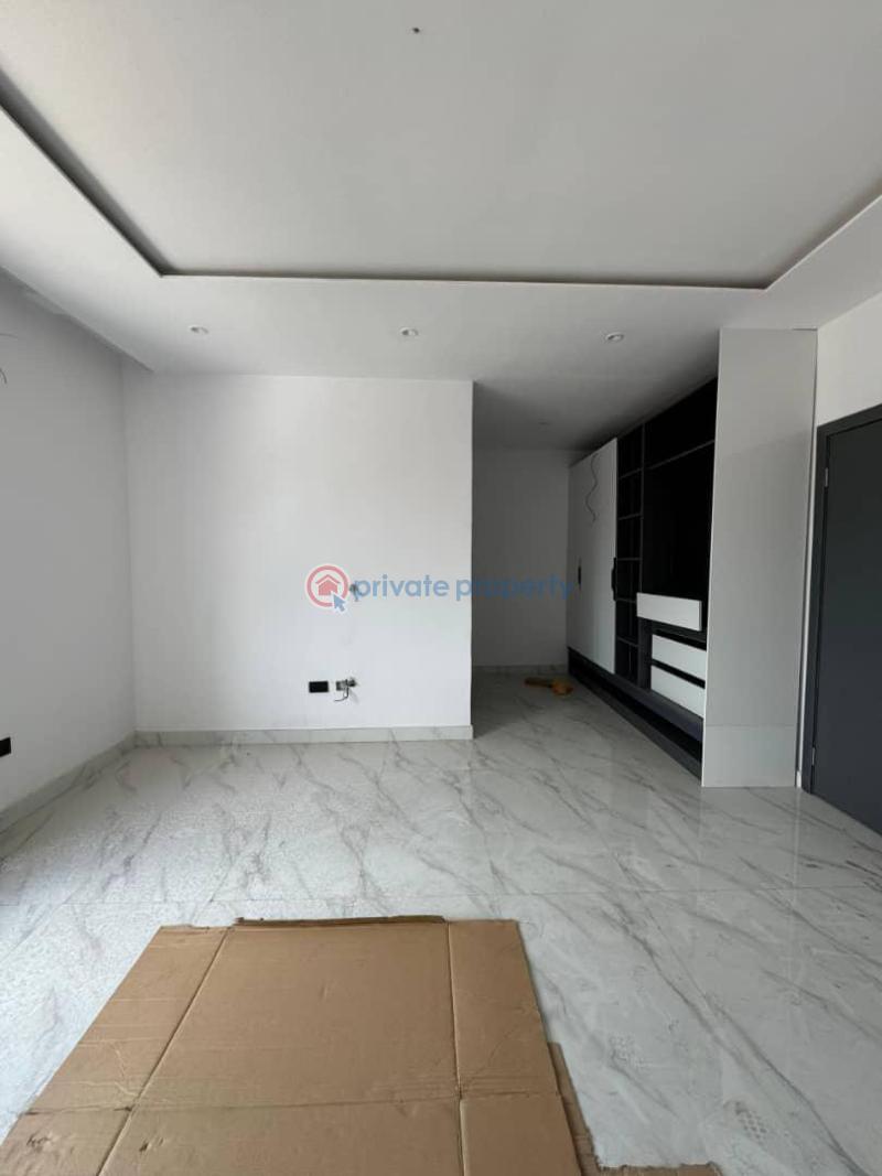 4 bedroom Terraced Duplex For Sale Shonibare Estate Maryland Lagos - 3