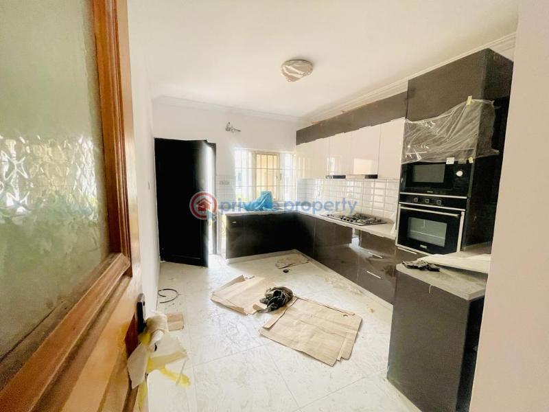 4 bedroom House For Rent Off Rock Drive, Lekki Phase 1 Lagos - 4