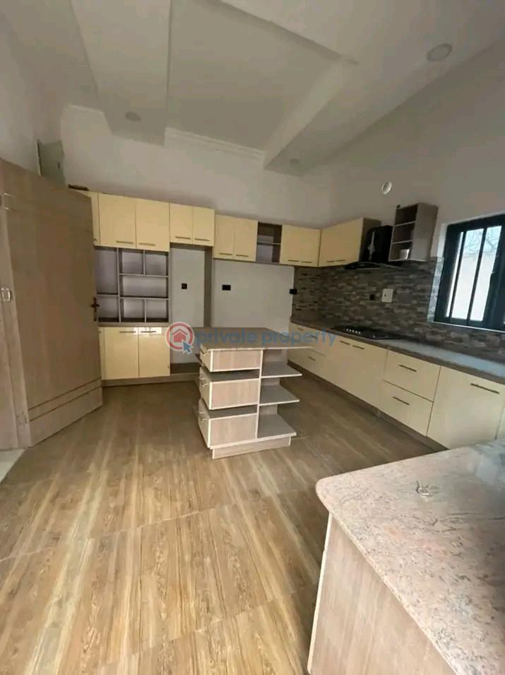 4 bedroom House For Sale Magodo Phase 2 Alausa Ikeja Lagos - 1