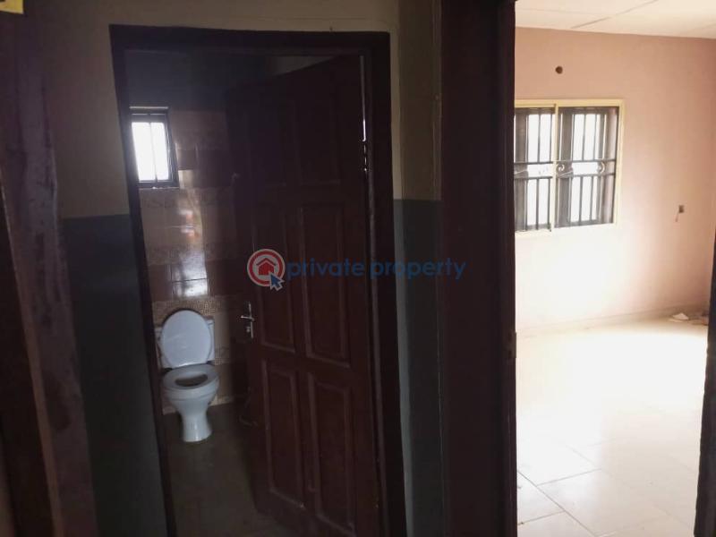 4 bedroom Detached Bungalow For Sale Odo Ona Kekere Odo ona Ibadan Oyo - 7