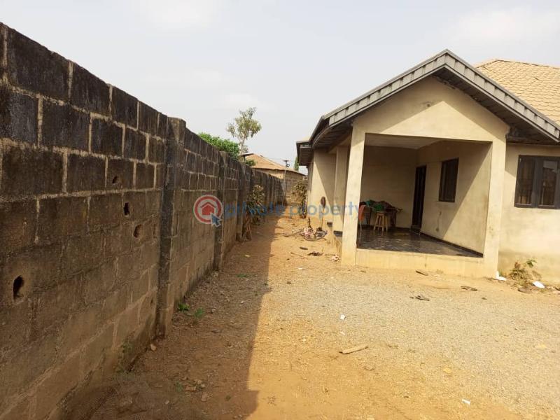 4 bedroom Detached Bungalow For Sale Odo Ona Kekere Odo ona Ibadan Oyo - 0