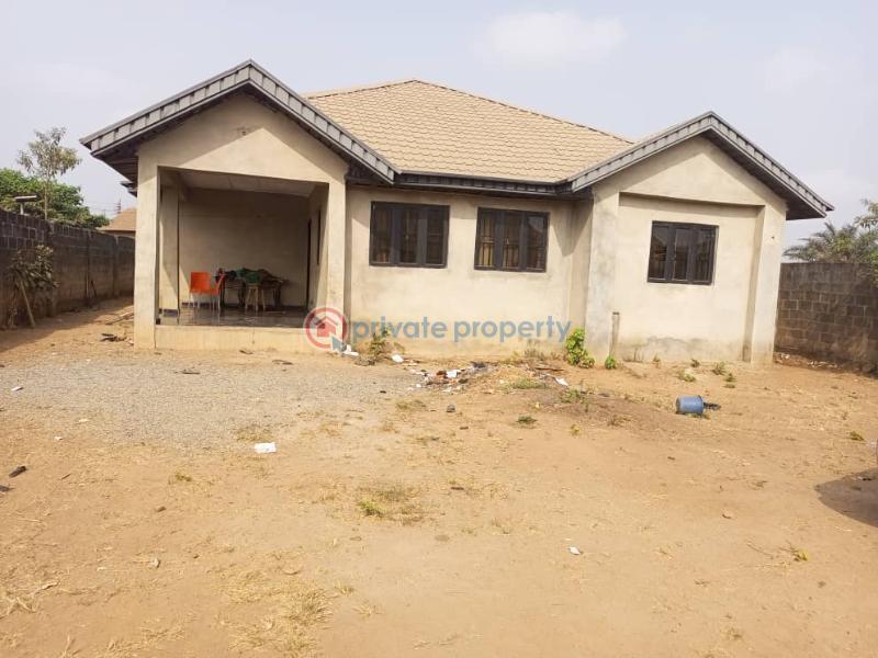 4 bedroom Detached Bungalow For Sale Odo Ona Kekere Odo ona Ibadan Oyo - 2