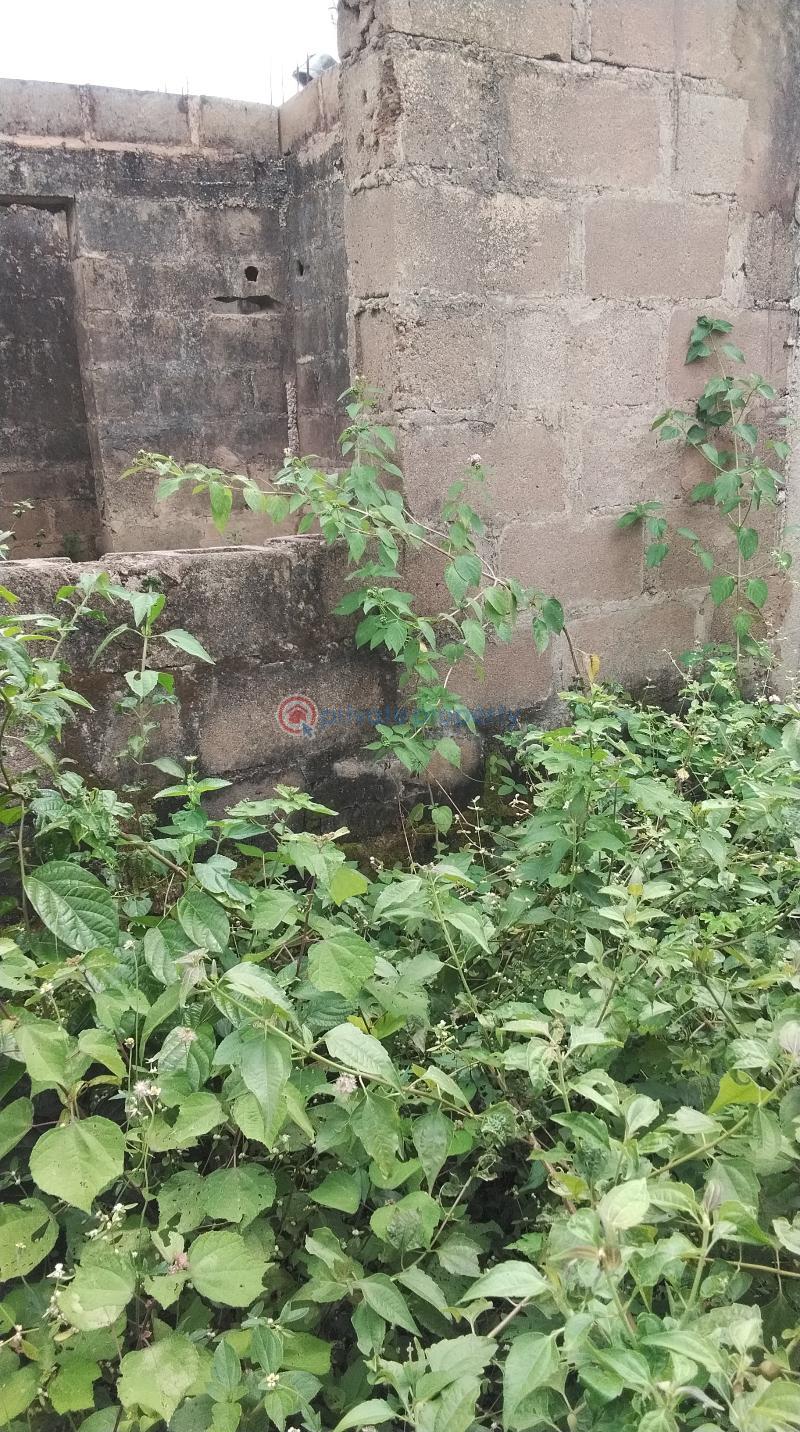 4 flats built to lintel level on two plots of land - 0 Residential Land For Sale Adebomi Street, Ayegun Oleyo Oluyole Estate Ibadan Oyo - 0
