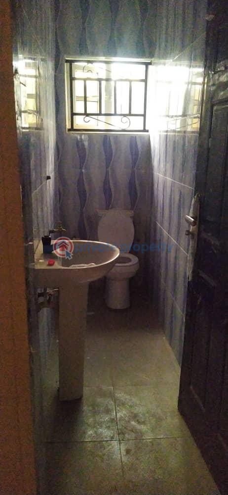 3 bedroom Flat & Apartment For Rent Akala Express Ibadan Oyo - 1