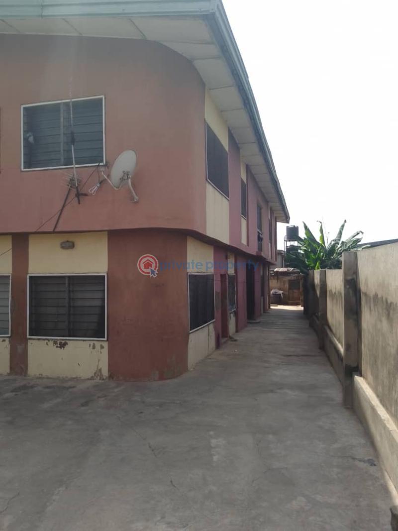 2 bedroom House For Sale Arowolo B/stop Along Monatan Iyana Church Road Ibadan Oyo - 2