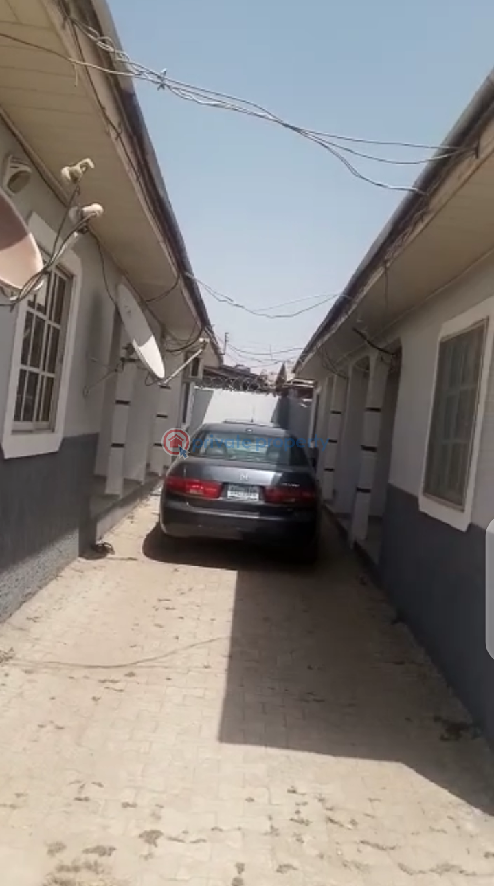 2 bedroom Block Of Flats For Sale Barnawa, Shagari Estate, Close To Gtbank, Kaduna South Kaduna Suburb Kaduna Area  - 1