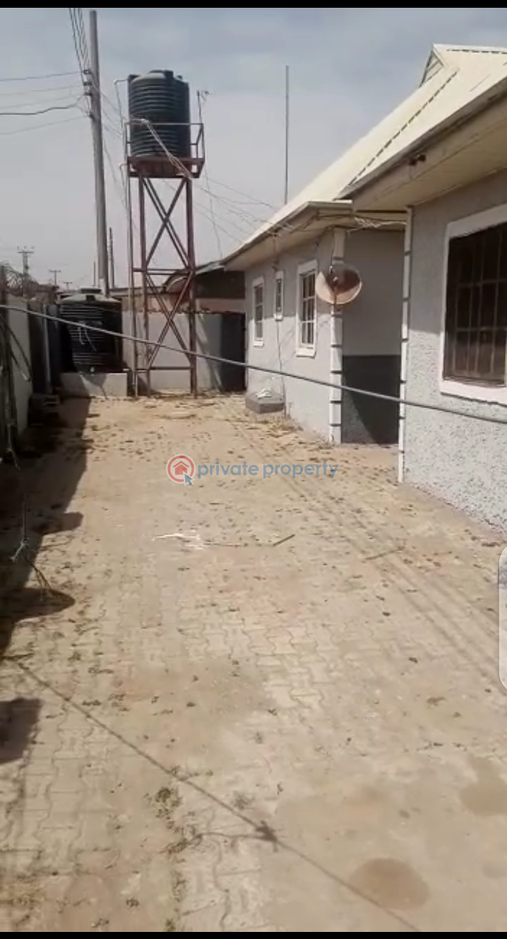 2 bedroom Block Of Flats For Sale Barnawa, Shagari Estate, Close To Gtbank, Kaduna South Kaduna Suburb Kaduna Area  - 6