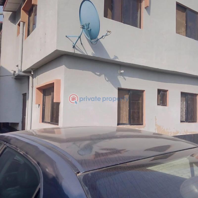 3 bedroom House For Sale Bucknor Isolo Lagos - 0